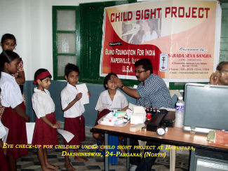 Eye check up of students at Dakshineswar